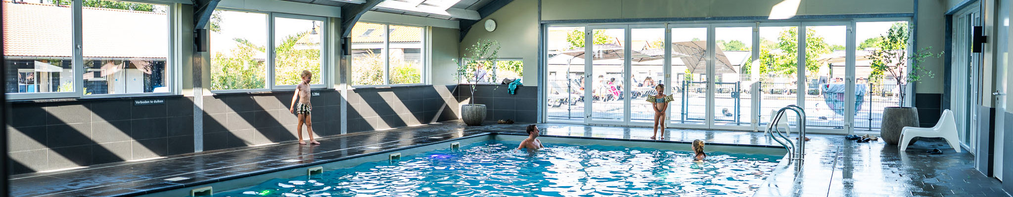 Binnenzwembad